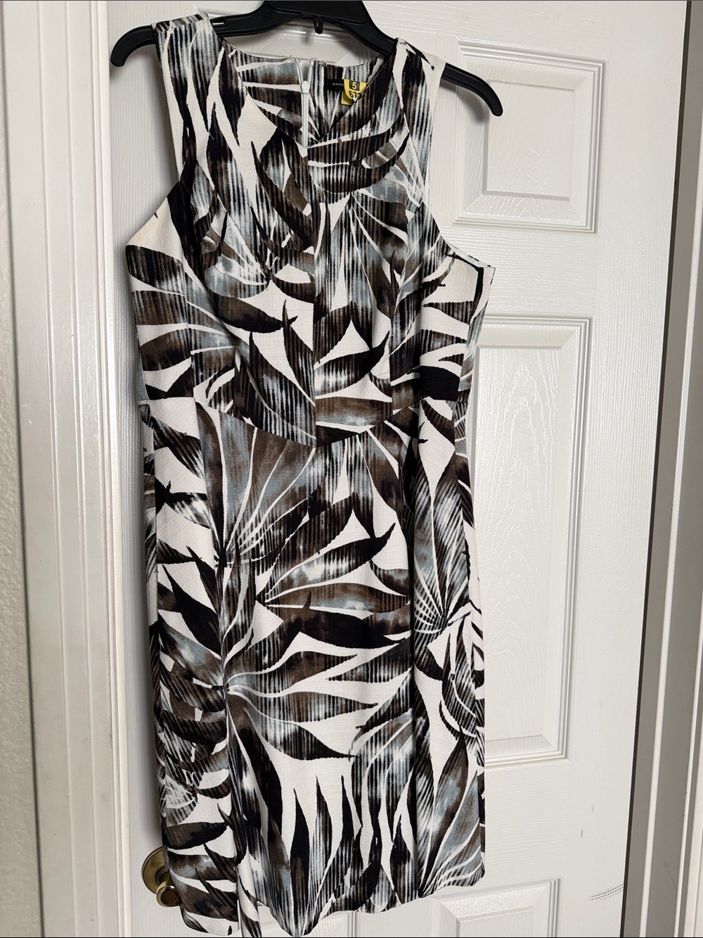 White House Black Market Tropical Leaf-Print Shesth